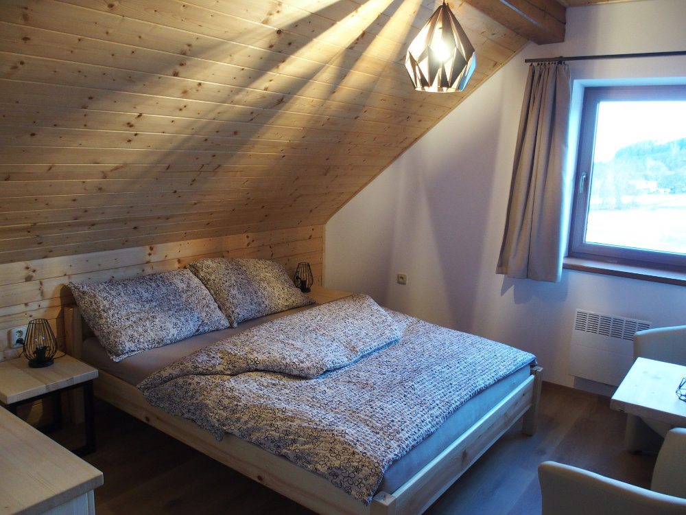 Room listing image